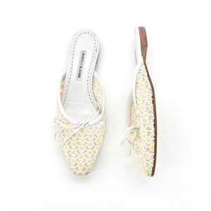 Manolo Blahnik Ballerimu Lace Daisy Flower Slip On Mules Flats 39.5